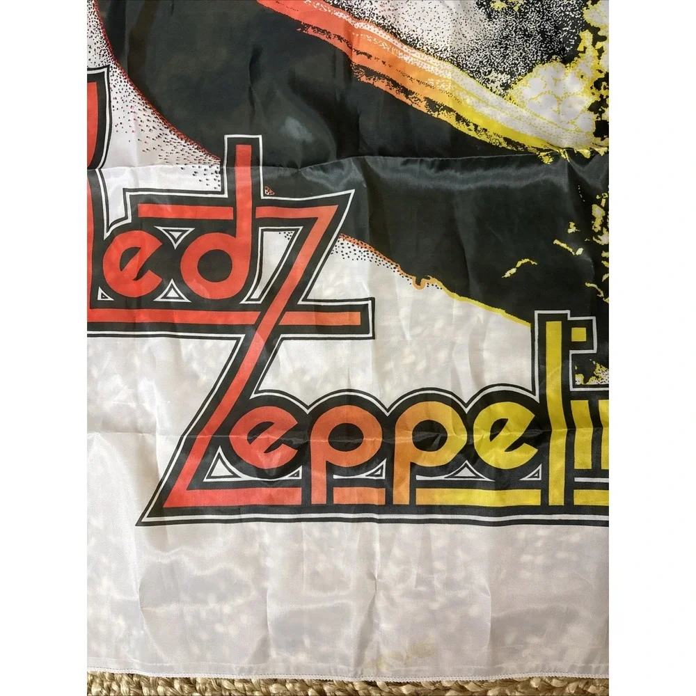 Led Zeppelin Tapestry 48X48